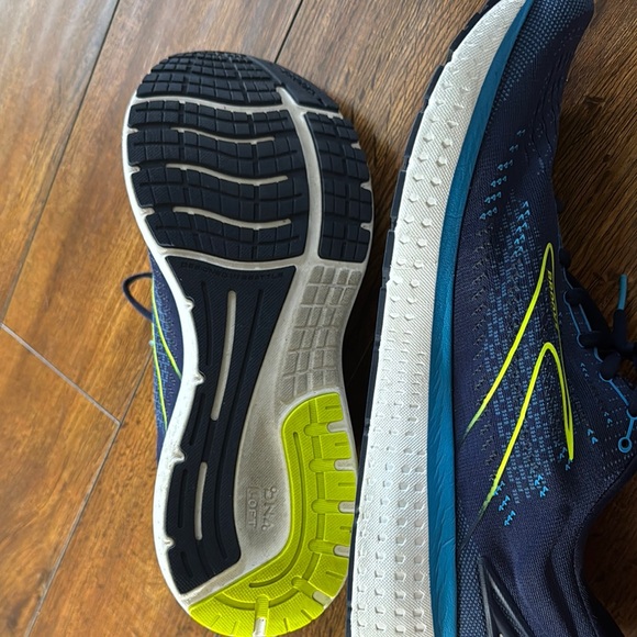 Brooks Cushion Glycerin 19 main image 5